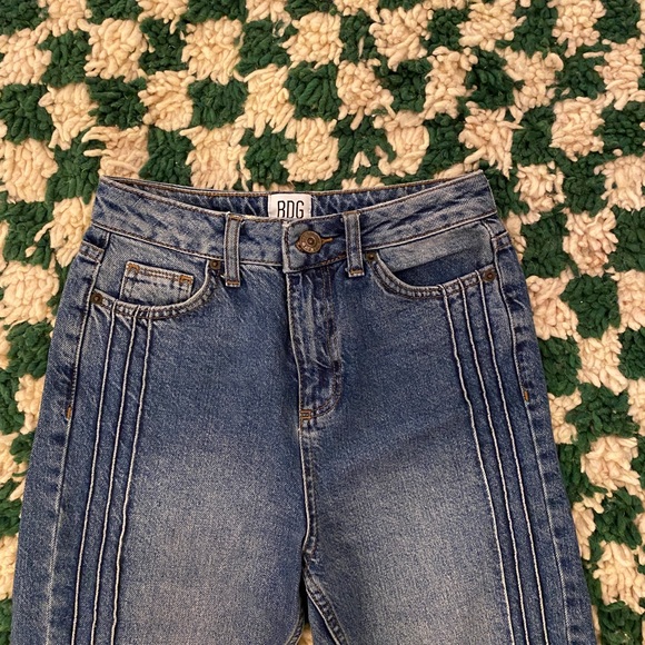 BDG Urban Outfitters Mom Jeans - Picture 9 of 10